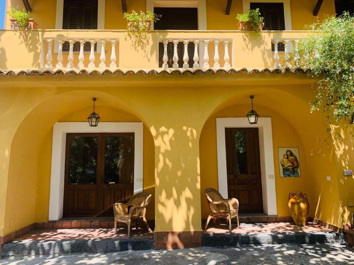 Villa Le Gemelle Dell'Alcantara Motta Camastra Екстер'єр фото